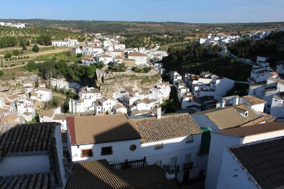 Alojamiento Rural Carmen Setenil De Las Bodegas ภายนอก รูปภาพ