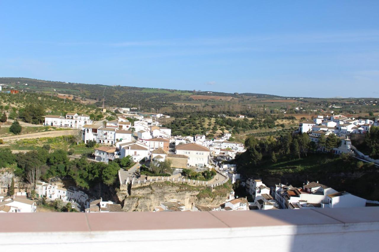 Alojamiento Rural Carmen Setenil De Las Bodegas ภายนอก รูปภาพ